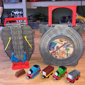 2 take-n-play: Around the Rails and Go Go Speedy